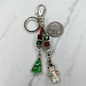 Red Green Beaded Snowman Christmas Tree Silver Tone Keychain Keyring